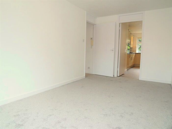 1 Bedroom Apartment To Rent In Stoke Bishop, Tunstall Close, BS9