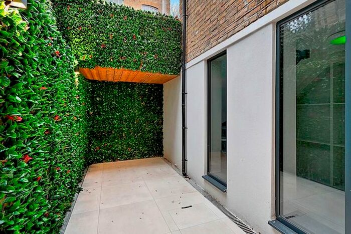 2 Bedroom Flat To Rent In Islington Park Street, Islington, N1