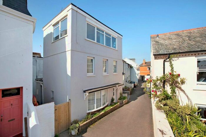 4 Bedroom Town House To Rent In Penrhyn Place Strand, Shaldon, Teignmouth, Devon, TQ14