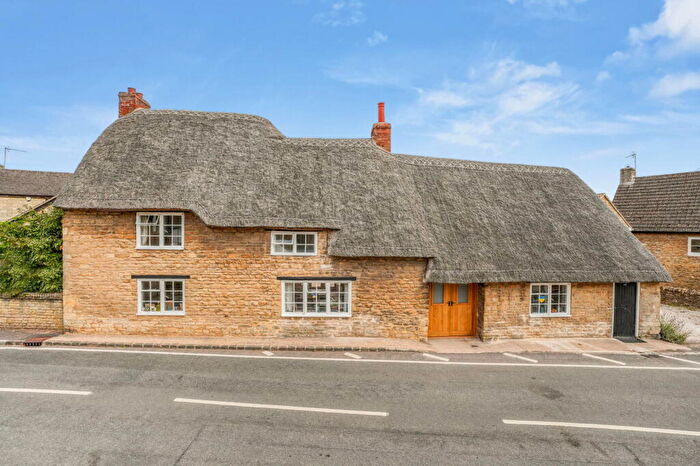 4 Bedroom Cottage For Sale In Tithe Barn Cottage, High Street, Stanion, Kettering, NN14