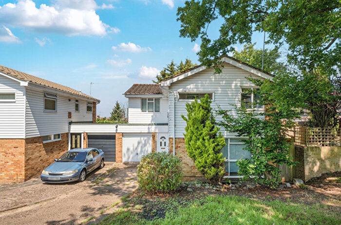 4 Bedroom Detached House For Sale In Wolf Lane, Windsor, Berkshire, SL4