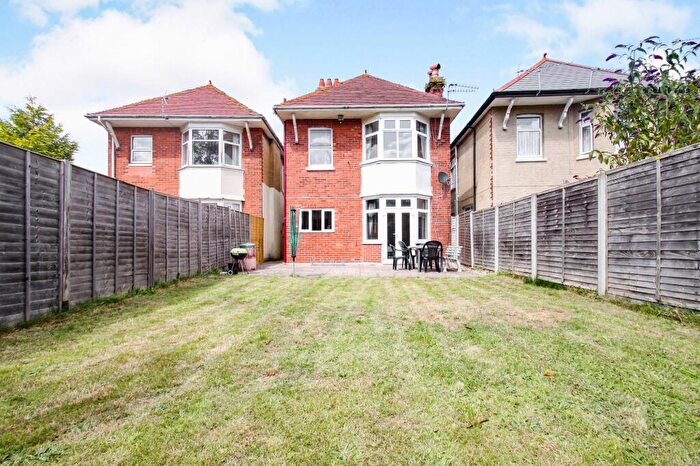 5 Bedroom Property To Rent In Maxwell Road, Bournemouth, BH9