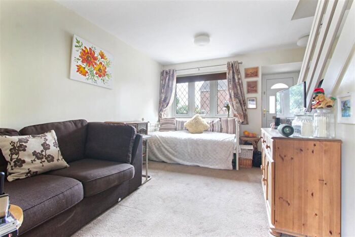 2 Bedroom Terraced House For Sale In Broomfield Avenue, Broxbourne, EN10
