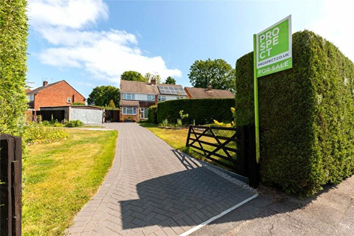 3 Bedroom Semi-Detached House To Rent In Lyon Road, Crowthorne, Berkshire, RG45