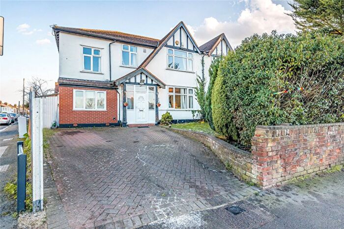 5 Bedroom Semi Detached House For Sale In Surbiton, KT6