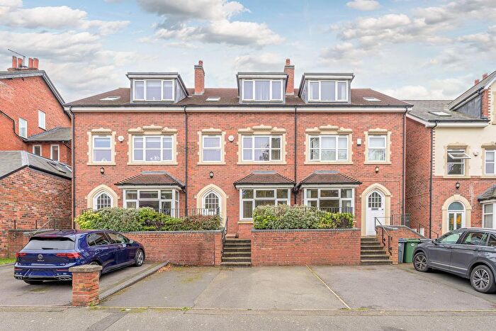 4 Bedroom Town House For Sale In Vernon Road, Birmingham, B16