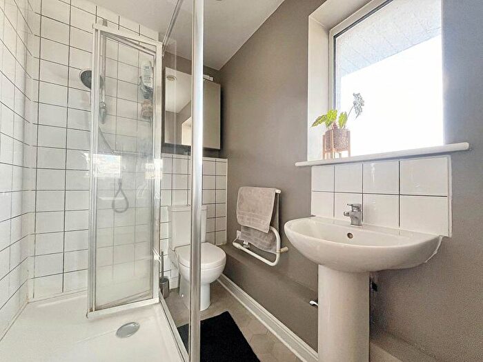 2 Bedroom Apartment For Sale In Whittle Way, Brockworth, GL3