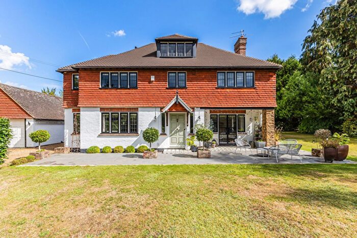 4 Bedroom Detached House For Sale In Moushill Lane, Milford, GU8