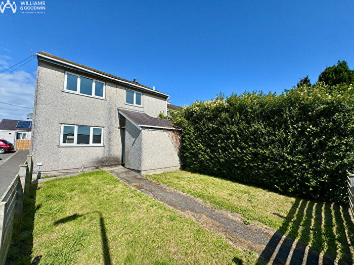 3 Bedroom End Of Terrace House For Sale In Maes Bwcle, Llanfechell, Anglesey, LL68