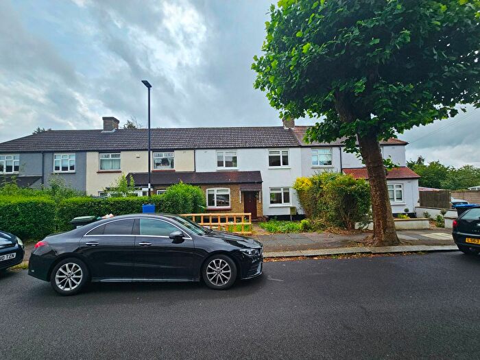 3 Bedroom Terraced House To Rent In Addison Avenue, London, N14