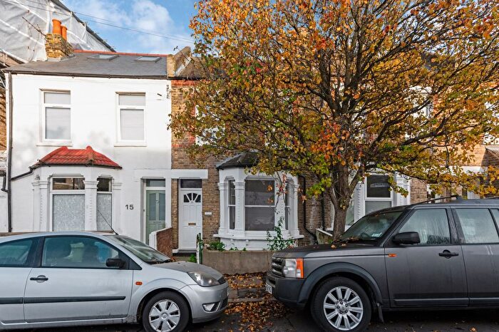 2 Bedroom Terraced House To Rent In Frogley Road, London, SE22