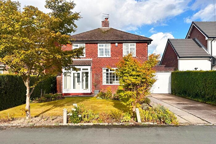 3 Bedroom Detached House For Sale In Clifford Road, Poynton, SK12