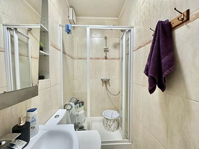 3 Bedroom Terraced House For Sale In Aberdeen Road, Wealdstone, Harrow, HA3