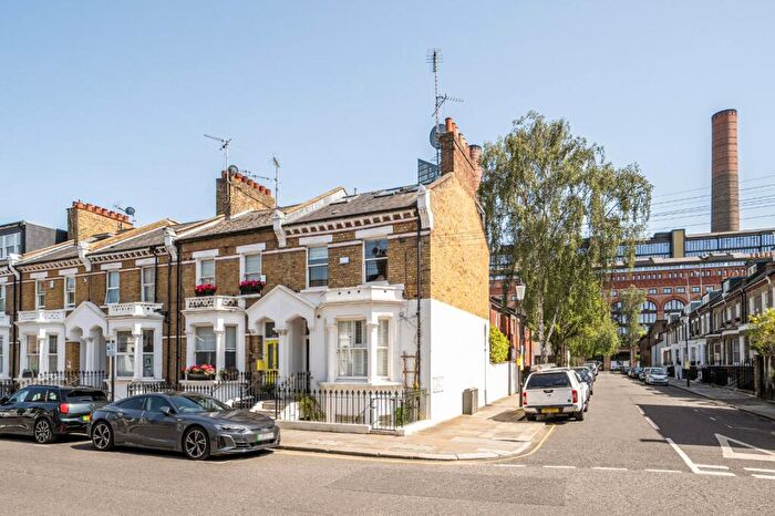 5 Bedroom End Of Terrace House For Sale In Burnaby Street, Chelsea, SW10