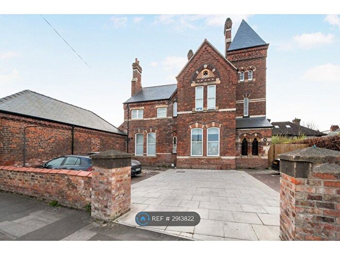 2 Bedroom Flat To Rent In Heworth House, York, YO31