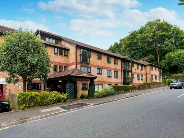 1 Bedroom Flat To Rent In Manhattan Court, Tongdean Lane, Brighton, BN1