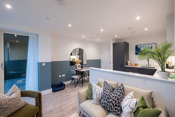 1 Bedroom Flat For Sale In Silver Road, Lewisham, SE13