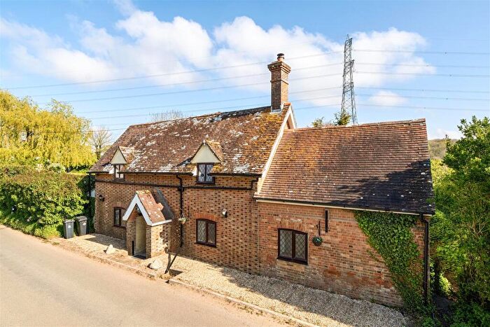 3 Bedroom Detached House For Sale In Pallington, Dorchester, DT2