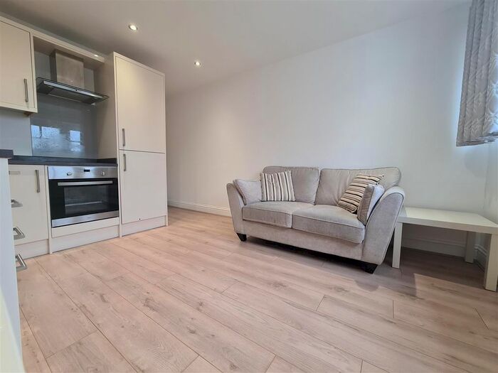 1 Bedroom Flat To Rent In Flat, Lantern Court, High Street, Ely, CB7