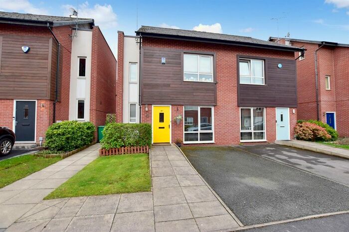 2 Bedroom Semi-Detached House To Rent In Georgia Avenue, West Didsbury, Didsbury, Manchester, M20