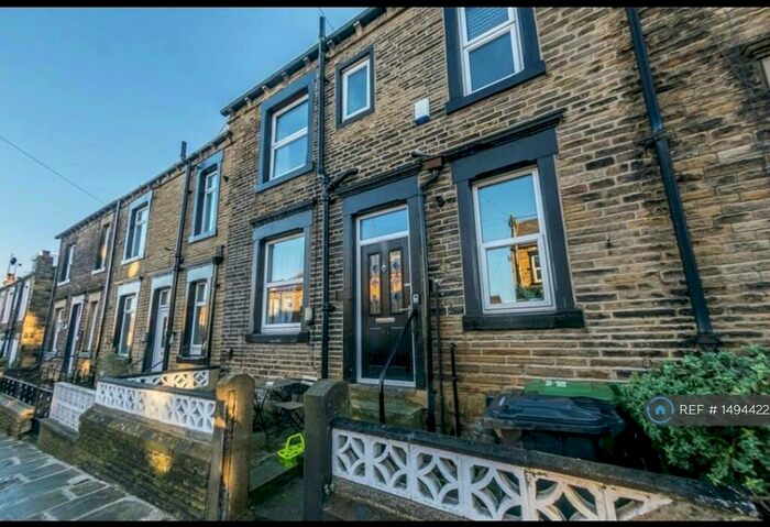 3 Bedroom Terraced House To Rent In Zoar Street, Morley, Leeds, LS27