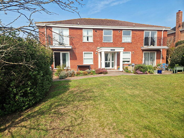 2 Bedroom Flat For Sale In Maer Lane, Exmouth, EX8