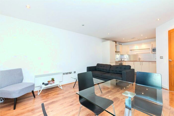 1 Bedroom Flat To Rent In Gardner Court, Brewery Square, London, EC1V