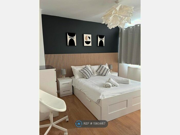 2 Bedroom Maisonette To Rent In Worsley Bridge Road, London, SE26