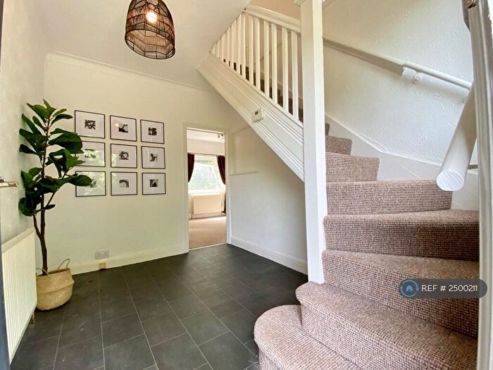 3 Bedroom Terraced House To Rent In Ring Road Under Wood Lane, Leeds, LS12