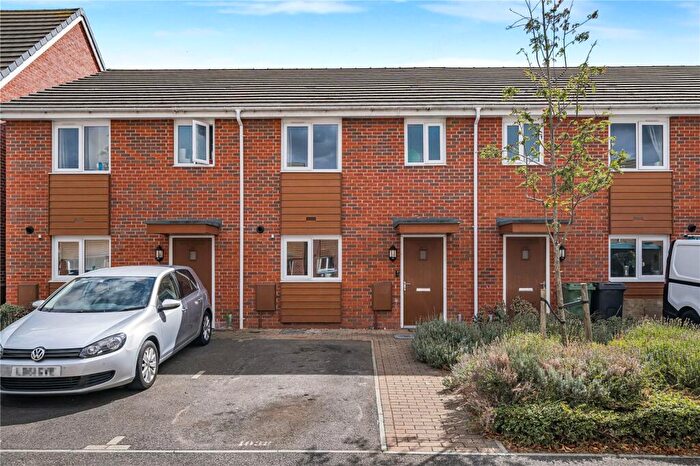 3 Bedroom Terraced House For Sale In Muir Drive, Dartford, Kent, DA1