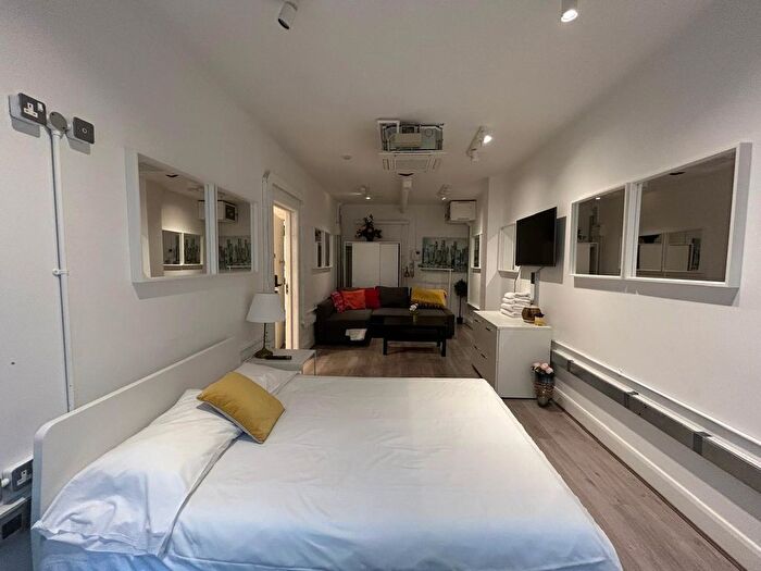 1 Bedroom Flat To Rent In , Harrow Road, London, W9