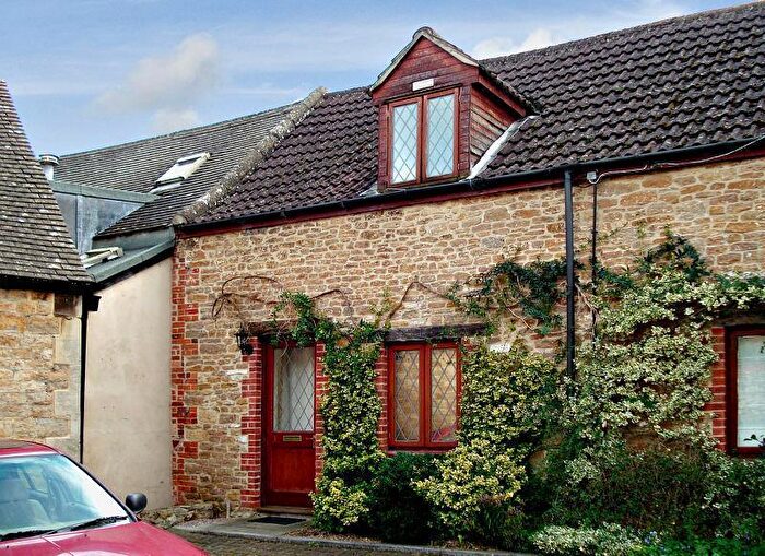2 Bedroom Semi-Detached House To Rent In Gloucester Mews, Faringdon, SN7
