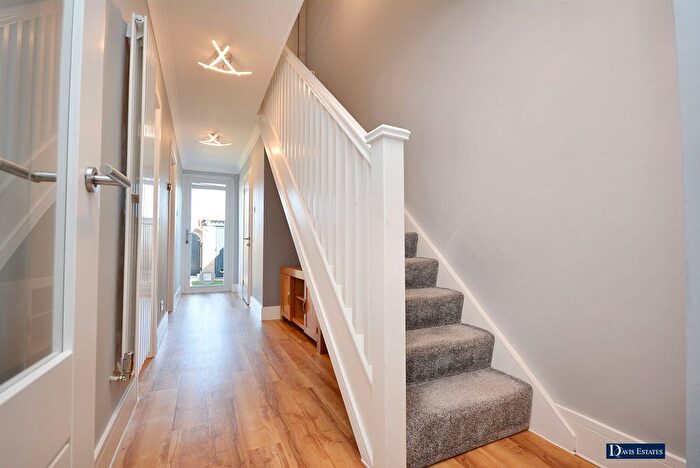 3 Bedroom Terraced House For Sale In Elmhurst Drive, Hornchurch, RM11