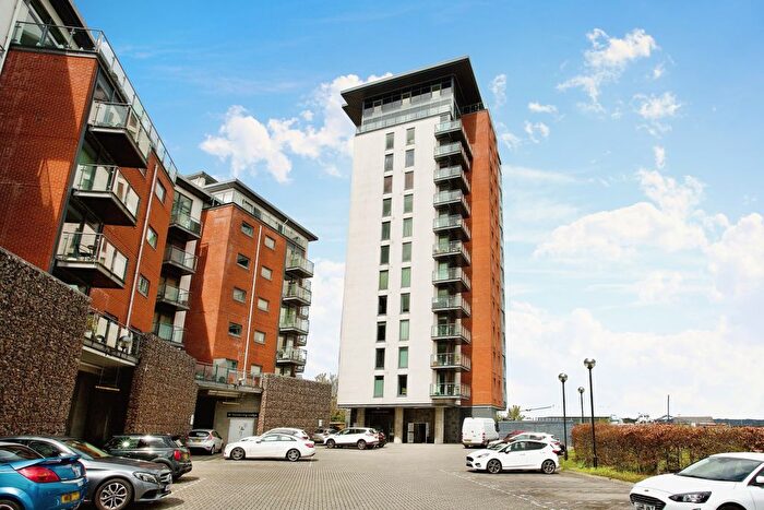 2 Bedroom Flat To Rent In Rope Quays, Gosport, PO12