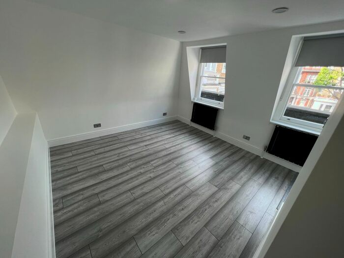2 Bedroom Flat To Rent In Linden Gardens, Notting Hill Gate, W2