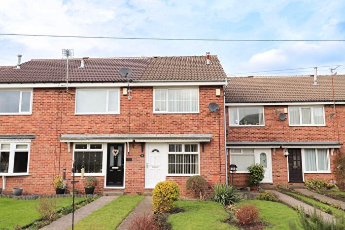 2 Bedroom Terraced House To Rent In New Park Avenue, Farsley, Pudsey, West Yorkshire, LS28