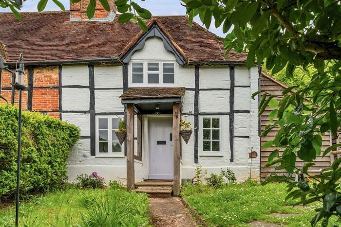 3 Bedroom Cottage For Sale In Town Lane, Sheet, Petersfield, GU32