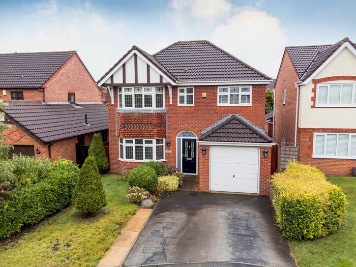 4 Bedroom Detached House For Sale In Belfry Close, Wrexham, LL13