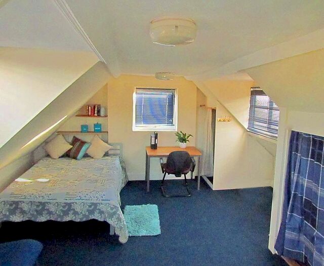 5 Bedroom Semi-Detached House To Rent In Amity Road, Reading, RG1