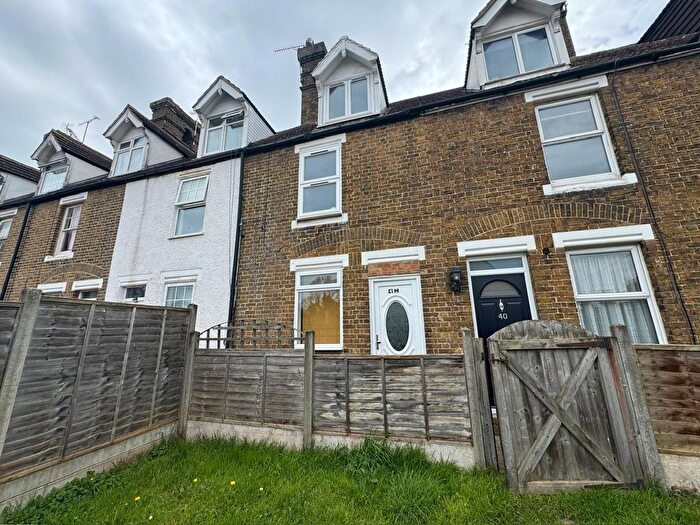 1 Bedroom Flat To Rent In Ivy Street, Rainham, Gillingham, ME8