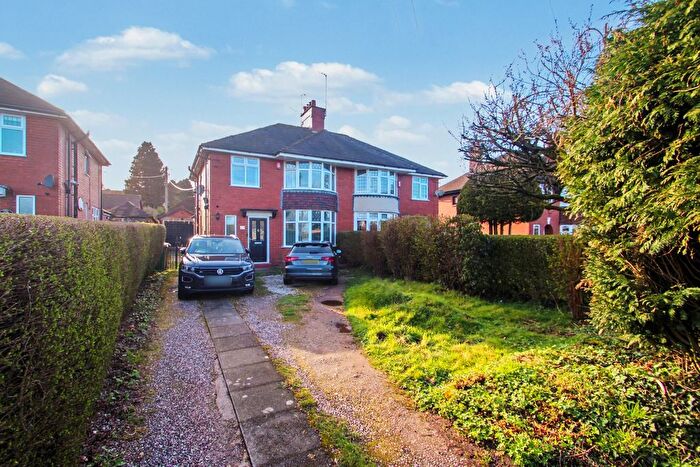 3 Bedroom Semi Detached House For Sale In Sandon Road, Meir Heath, Stoke-On-Trent, ST3