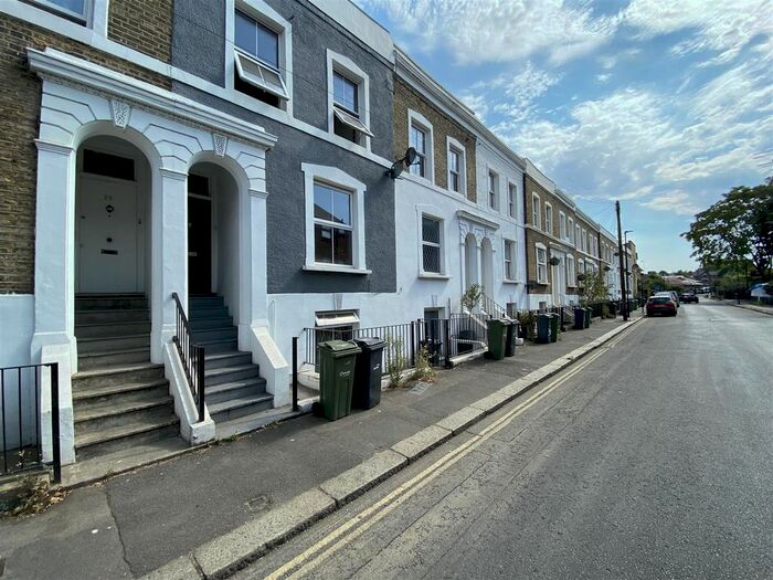 3 Bedroom Property To Rent In Langton Road, London, SW9