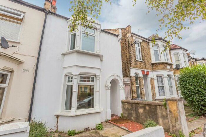 3 Bedroom Terraced House To Rent In Dawlish Road, London, E10