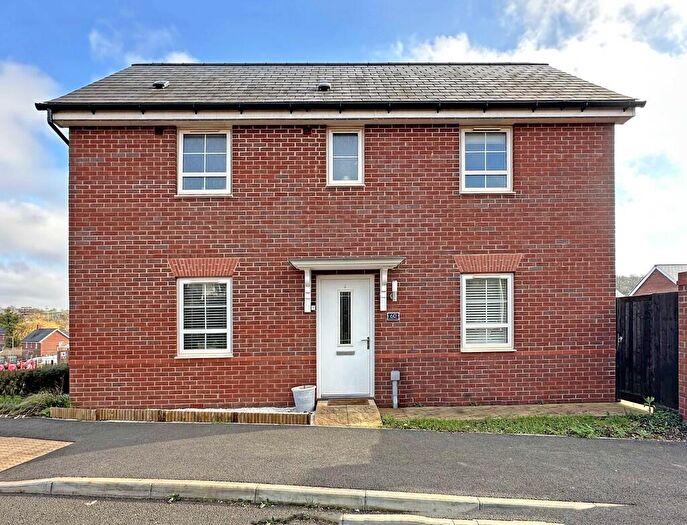 3 Bedroom Semi Detached House For Sale In Loveridge Drive, Alphington, EX2