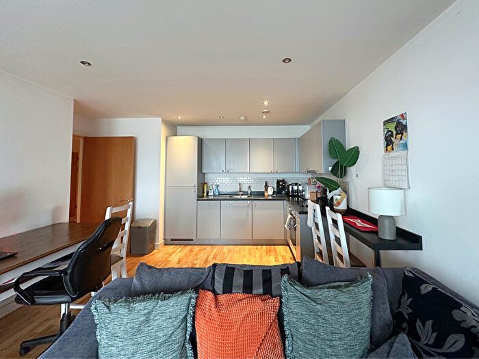 2 Bedroom Apartment For Sale In Alexandra Tower, Princes Parade, Liverpool, L3