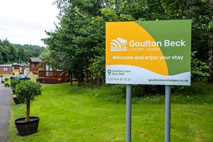 2 Bedroom Lodge For Sale In Goulton Lane, Northallerton, DL6