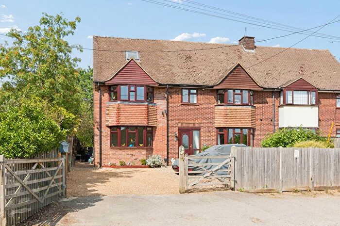 5 Bedroom Semi-Detached House For Sale In Orchard View, Iver, SL0
