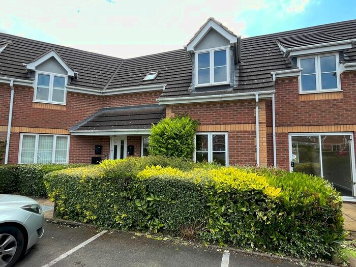 1 Bedroom Flat To Rent In Warren House Court, Warren House Walk, Sutton Coldfield, B76
