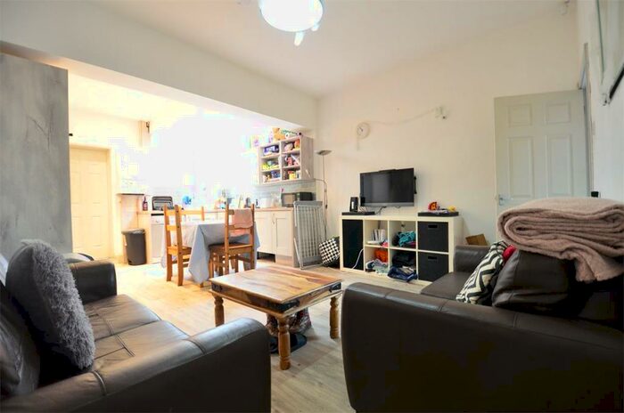 6 Bedroom Terraced House To Rent In Student Property - Selly Oak, Birmingham, B29