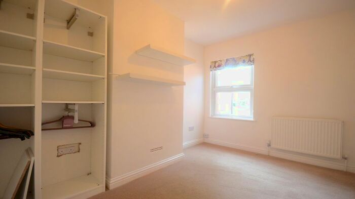 3 Bedroom Terraced House To Rent In Surrey Road, Reading, RG2